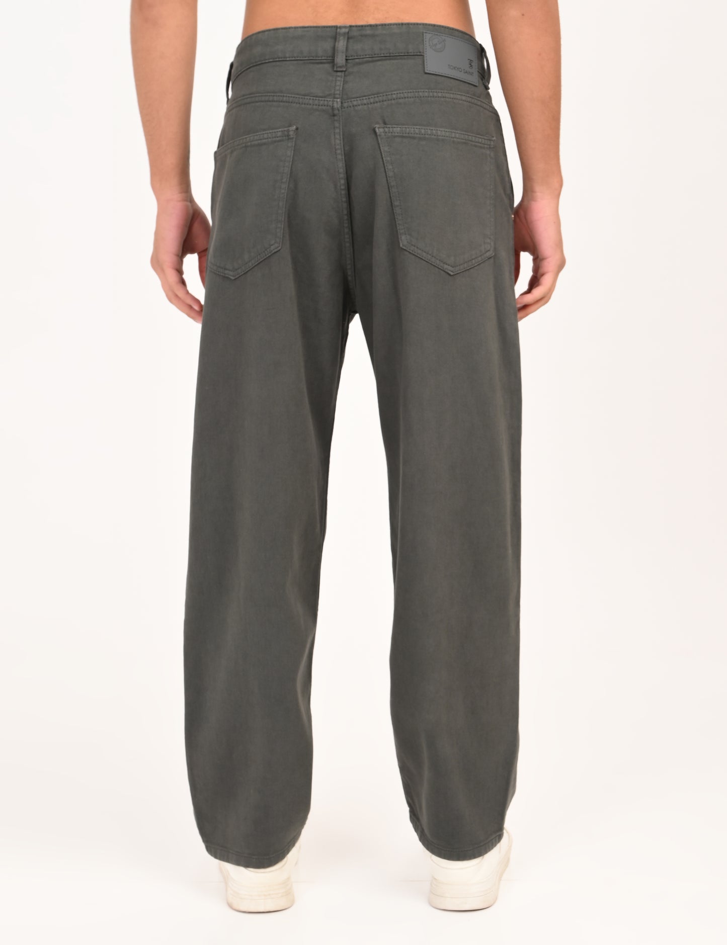 Mid Grey Colored Loose Fit Denim Jeans